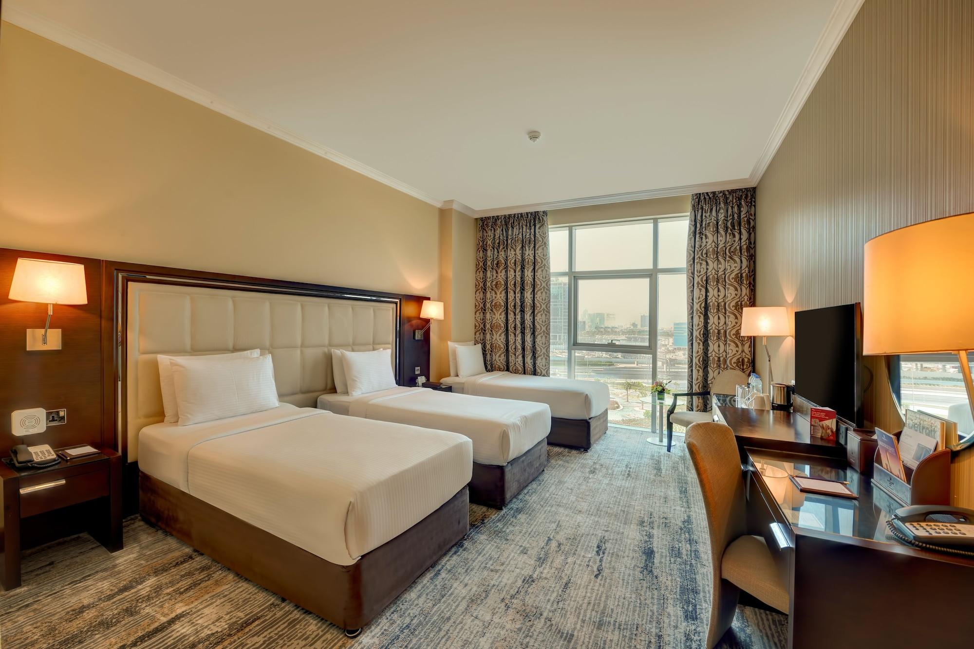 Копторн отель Дубай. Copthorne Lakeview Hotel (ex. Courtyard by Marriott Dubai. Platinum Copthorne Downtown 4. Copthorne Hotel Dubai 4 отзывы туристов.